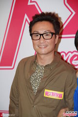 组图：《男人如衣服》香港首映 林峰熊黛林避谈感情