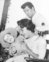 组图：盘点伊丽莎白-泰勒与儿女温馨合影