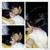 组图：孟庭苇5岁爱子搞怪帅气爱亲亲