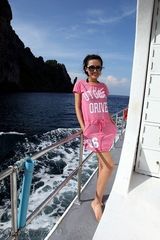 组图：张茆与外籍男友度假 比基尼秀性感曲线