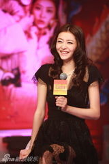 幻灯：《花田囍事2010》迎春会 黄百鸣携子送围脖