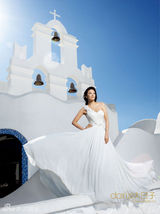 组图：张雨绮婚纱写真性感娇媚 勇敢淡定期待未来