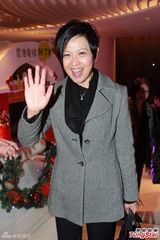 组图：王维基港视再投三千万 陈锦鸿签约4年