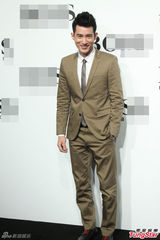 组图：周润发钟楚红同场现身 林志玲秀翘臀