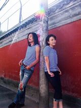 组图：《双人床条约》热拍 刘威葳耿乐情侣写真