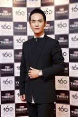 组图：张晓龙为名表站台 粉丝爆棚