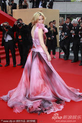 幻灯图集：李沧东《诗》首映 伊丽莎白-班克斯助阵