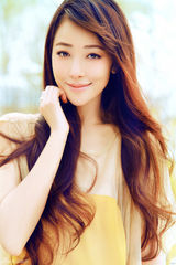 组图：陈紫函小清新写真显妩媚女人味