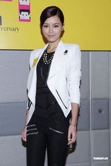 组图：文咏珊否认与旧爱复合 指刘浩龙非旧爱