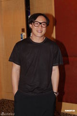 组图：艺人杰出表现奖落幕 谢霆锋薛凯琪夺影帝影后