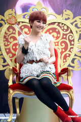 组图：梁静茹叹制作人不好当 新专辑首刷封面现瑕疵