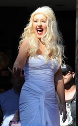 高清组图：克里斯蒂娜-阿奎莱拉留名洛杉矶星光大道