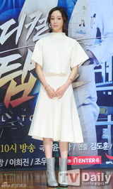 组图：权相佑珉豪等亮相《医学团队》发布会