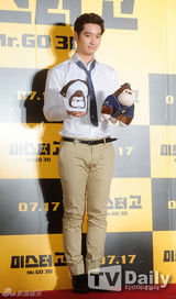 组图：李敏镐少女时代等群星助阵《大明猩》