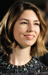 组图：科波拉导演父女档亮相 索菲亚大方优雅