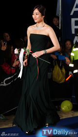 组图：众韩星亮相第17届釜山电影节蓝地毯