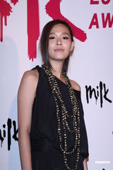 组图：林俊杰获票选人气男艺人 谢谢周杰伦相挺