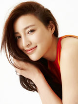 组图：甘婷婷跳脱戏剧角色 展现优雅知性女人味