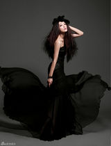 高清图：秦岚最新大片曝光 英伦复古变身熟女