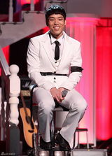 高清图：人气组合2AM新碟首唱 四成员化身白马王子