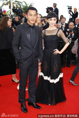 组图：杨幂刘恺威携手出席戛纳品牌活动