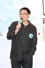 组图：官恩娜任香港电影节大使 关锦鹏筹拍青春题材