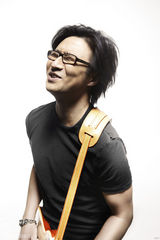 组图：汪峰拍摄温暖写真诠释生活态度