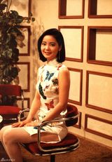 组图：邓丽君气质写真 娇俏少女蜕变巨星