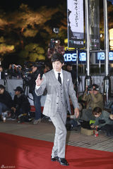 独家高清：群星闪耀大钟奖红毯 俊男靓女秒菲林