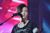 组图：黄义达十一长假不停歇 亮相三地音乐节