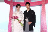 组图：TVB女星陈爽穿日式礼服结婚 强调自己很爱国