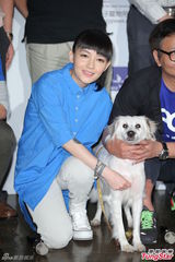 高清图：范晓萱拍微电影探讨动物虐待议题