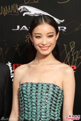 组图：绯闻男女杨幂俞灏明同场 李小璐大露美胸