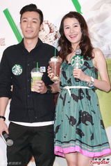 组图：周柏豪否认与何超云饭聚暗嘲陈山聪