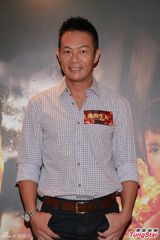 组图：《逃出生天》主创庆功 票房理想或拍续集