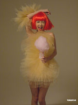 组图：薛凯琪变身粉嫩糖果妹 棉花糖配纱裙甜美可爱