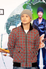 组图：侧田避忌女生怕被女友骂 否认与曹格玩4P 