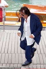 组图：《王尔德-莎乐美》发布会 导演获查斯坦献吻