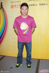 组图：李小鹏有女万事足 笑称女儿遗传运动基因