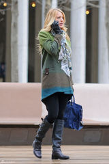 高清组图：布莱克-莱弗利亮相《绯闻女孩》片场