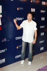 组图：《盲探》香港首映 黄金阵容全勤捐款80万