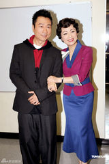 高清图：邓萃雯有信心赢 黎耀祥期待“称帝” 