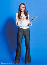 组图：日本模特宫田聪子示范89款秋季服饰搭配