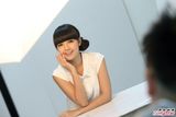 组图：糖妹化身鬼马小老师 教女生护肤心得