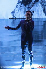 组图：郭采洁朱延平追思逝世影人 徐诣帆献唱