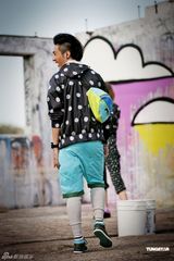 高清组图：Angelababy周柏豪拍广告尽显青春活力